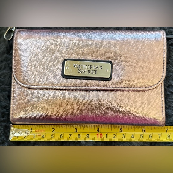 Victoria's Secret Metallic Rose Gold Wristlet - Picture 6 of 6